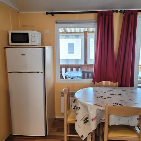 Mh Bois Dormant 6 Pers 3ch Avec Lave Linge Et Tv 캠프장 생장드몽