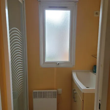 Mh Bois Dormant 6 Pers 3ch Avec Lave Linge Et Tv