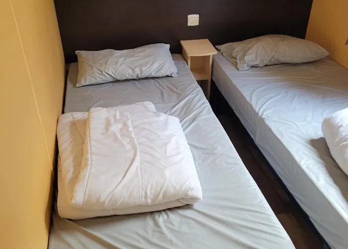 Mh Bois Dormant 6 Pers 3ch Avec Lave Linge Et Tv Campeggio Saint-Jean-de-Monts